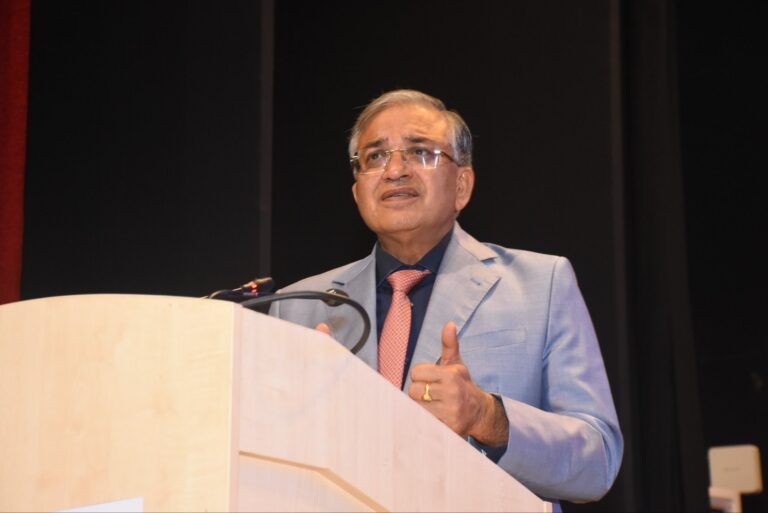 तमिलनाडु चुनाव: 100% वेबकास्टिंग के साथ 75,000 पोलिंग स्टेशन तैयार